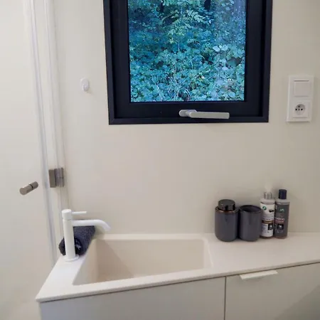 Idyllic Tiny House With Views Of For Luxury In Czech Republic لوهاكوفيس