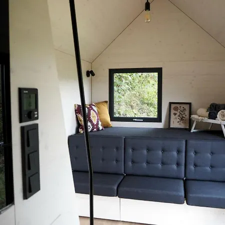 Idyllic Tiny House With Views Of For Luxury In Czech Republic بيت للعطل لوهاكوفيس